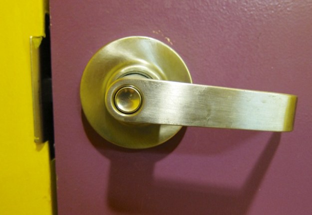 The idiot-proof bathroom lock. Just twist the handle and you're outta there