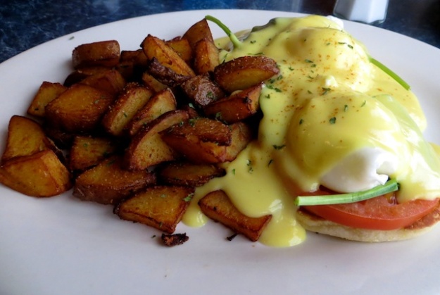 My benny was smothered in Hollondaise, with some nice, grilled new potatoes