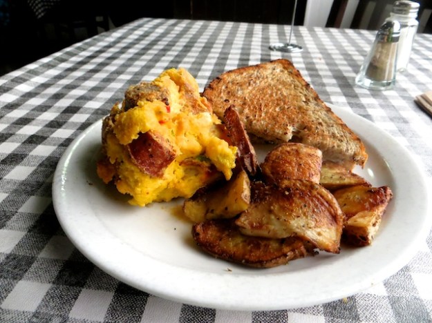 The breakfasts are cheap and quick at Sunterra Market. Unfortunately, my dry frittata's been warming under a heat lamp 